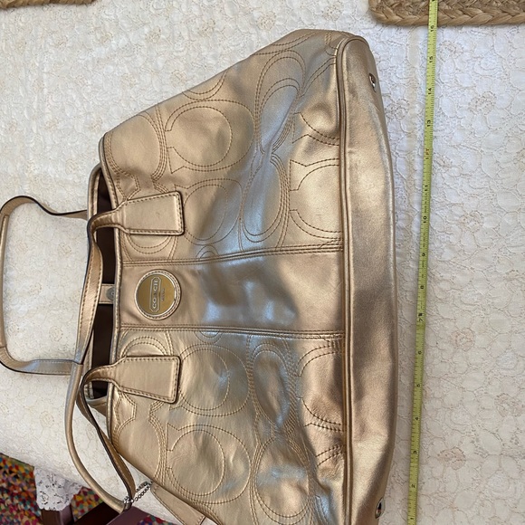 Y2K 3 piece Gold Coach Lot Purse - Wallet- Card Keychain - Picture 6 of 10